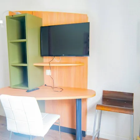 Apartman 5 Minutes Du Zenith - Chic *